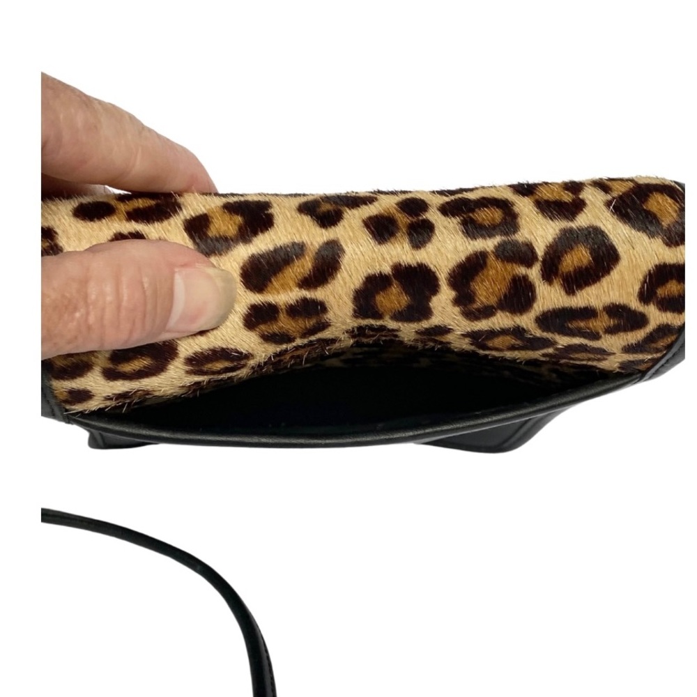 Zippi Leopard Print Leather Crossbody Bag - Picture 6 of 9